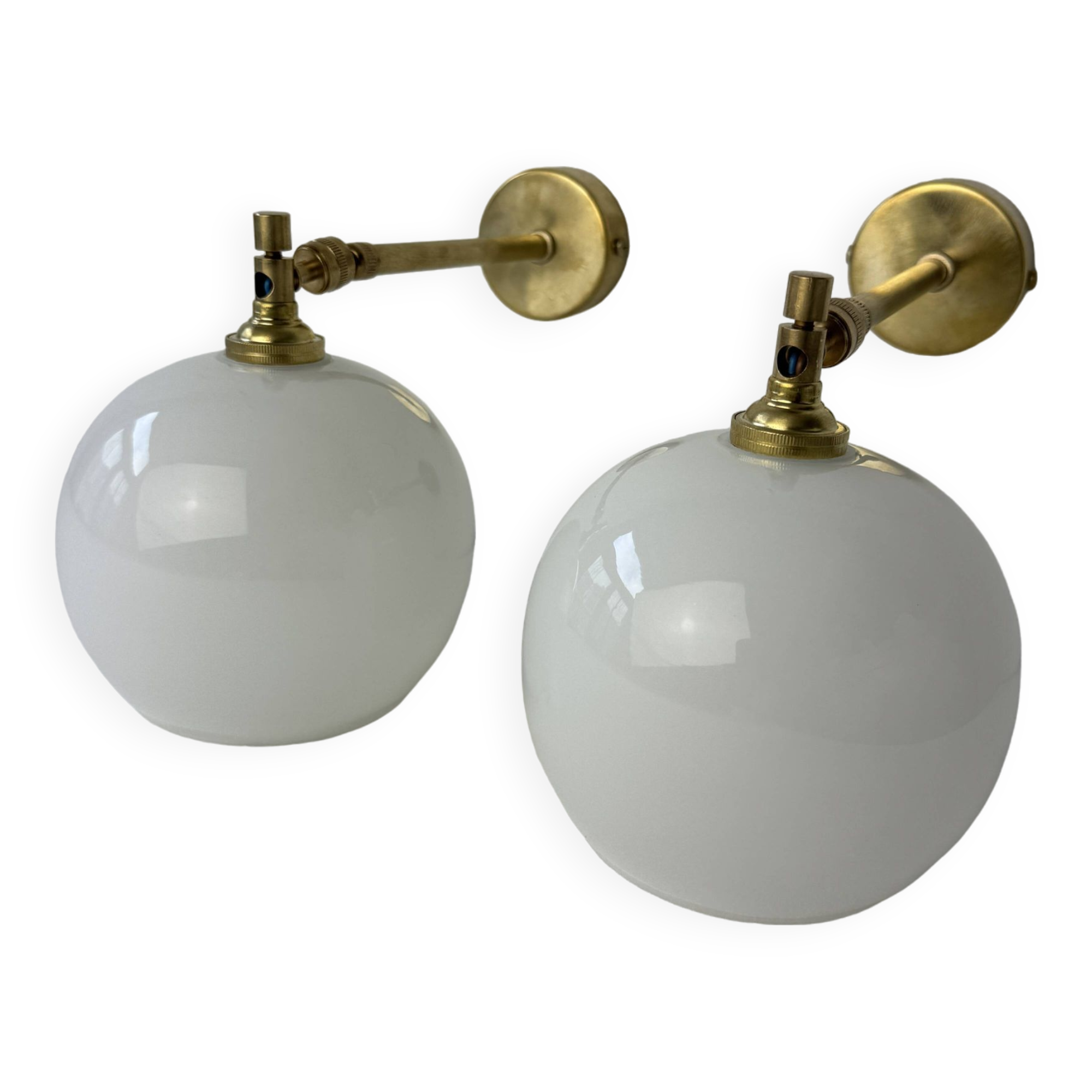PAIR OF OLD VINTAGE OPALINE AND BRASS Sconces