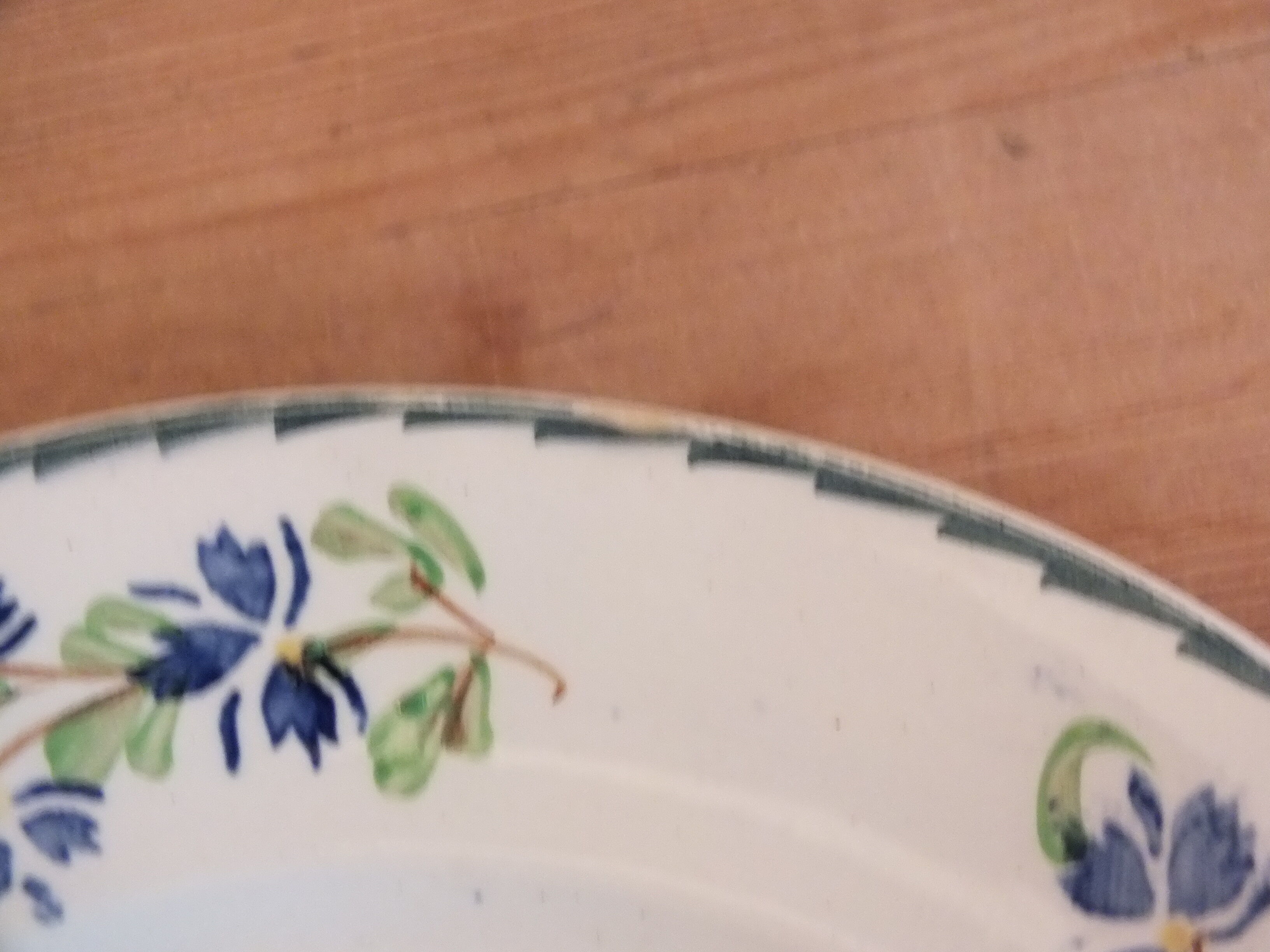 10 flat plates in Iron earth blueberry décor