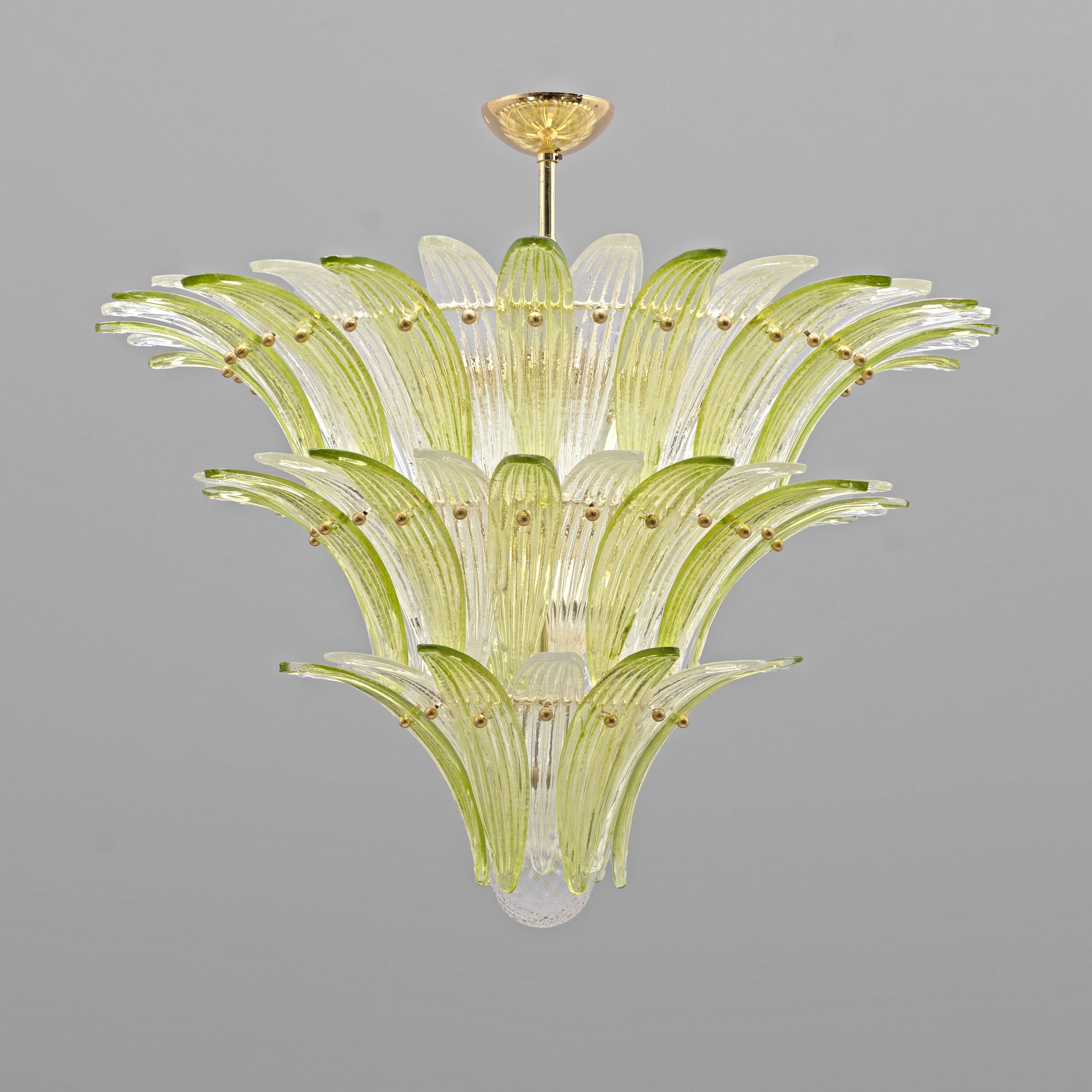 Mid-Century Murano Glass Palmette Chandelier in Green and Clear Glass, Ital