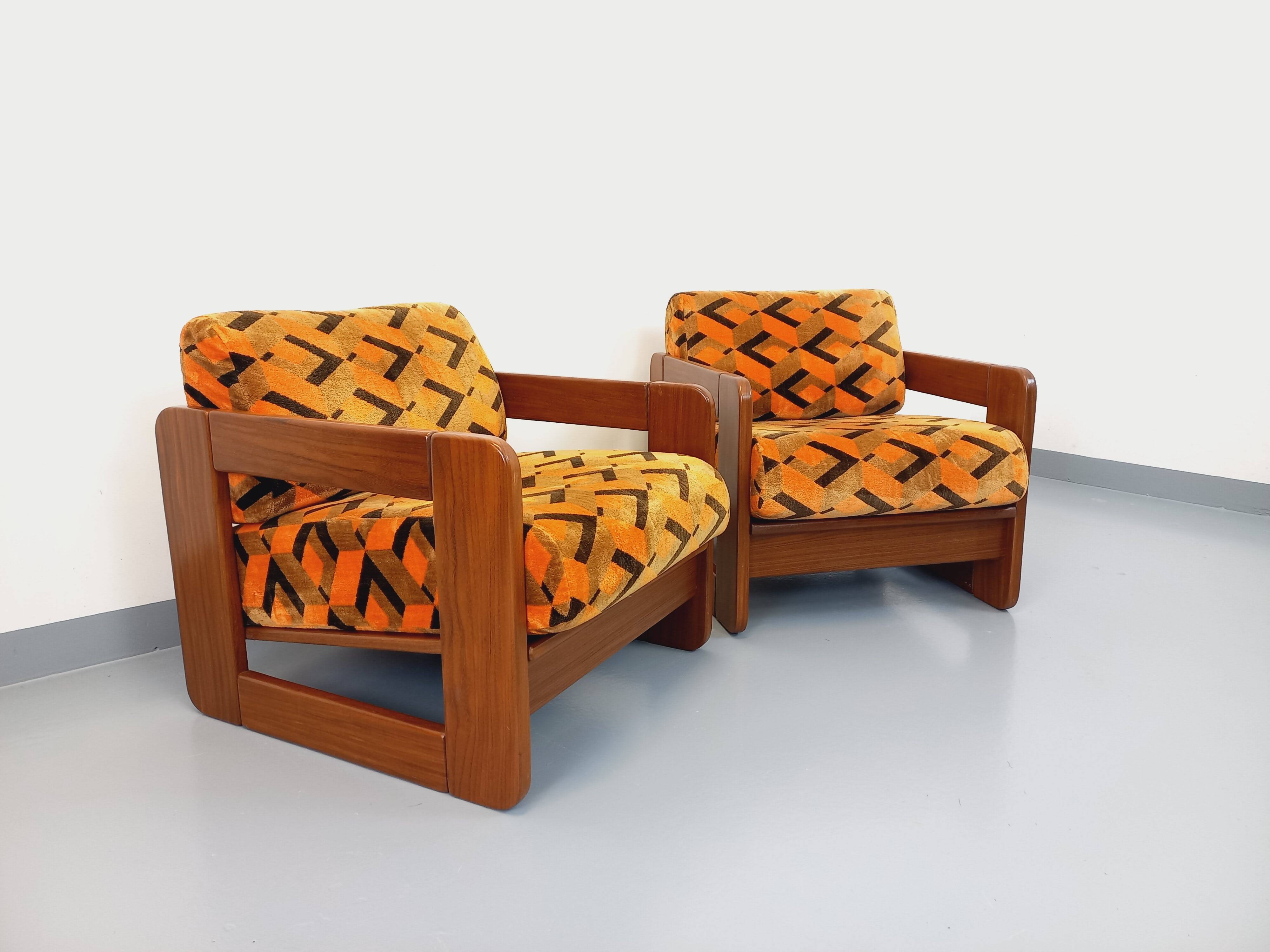 Pair of vintage walnut and velvet fabric sleigh armchairs from the 70s