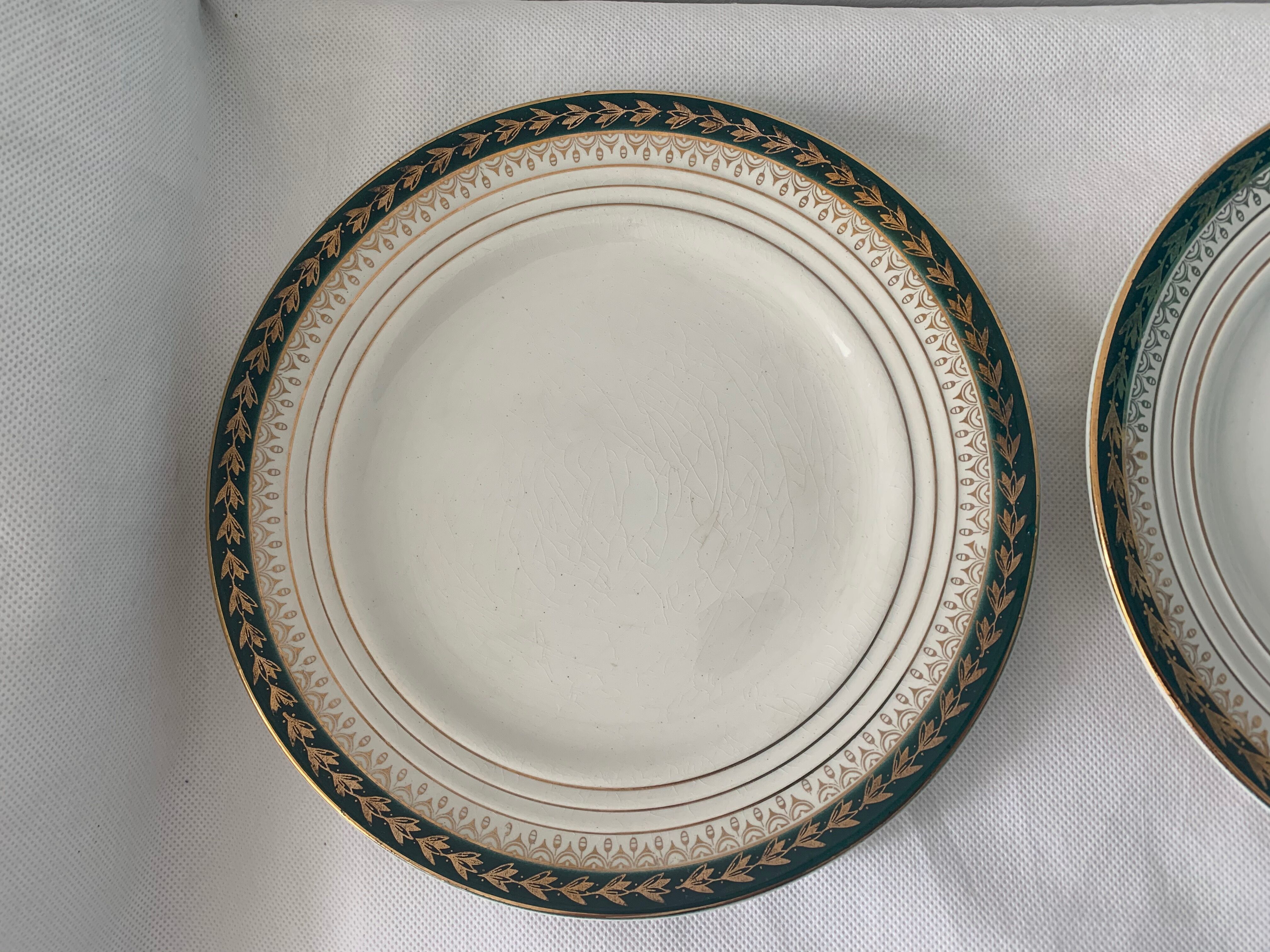 8 dessert plates in golden porcelain and saint Amand Ceranord