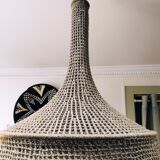 Balloon suspension in cotton thread