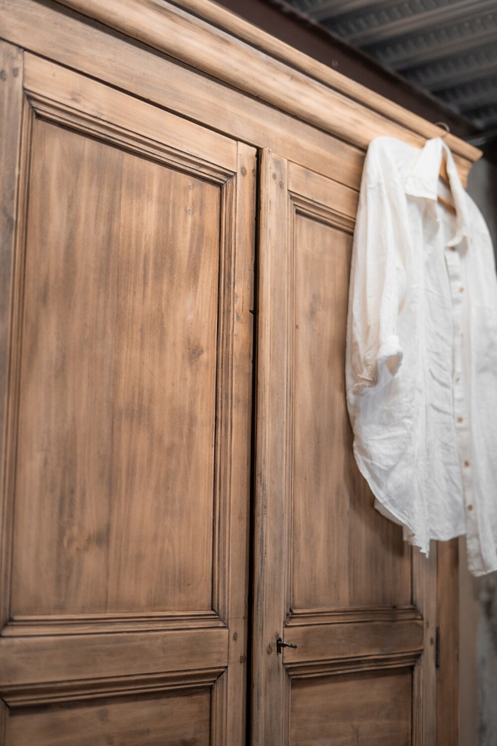 Poplar wardrobe