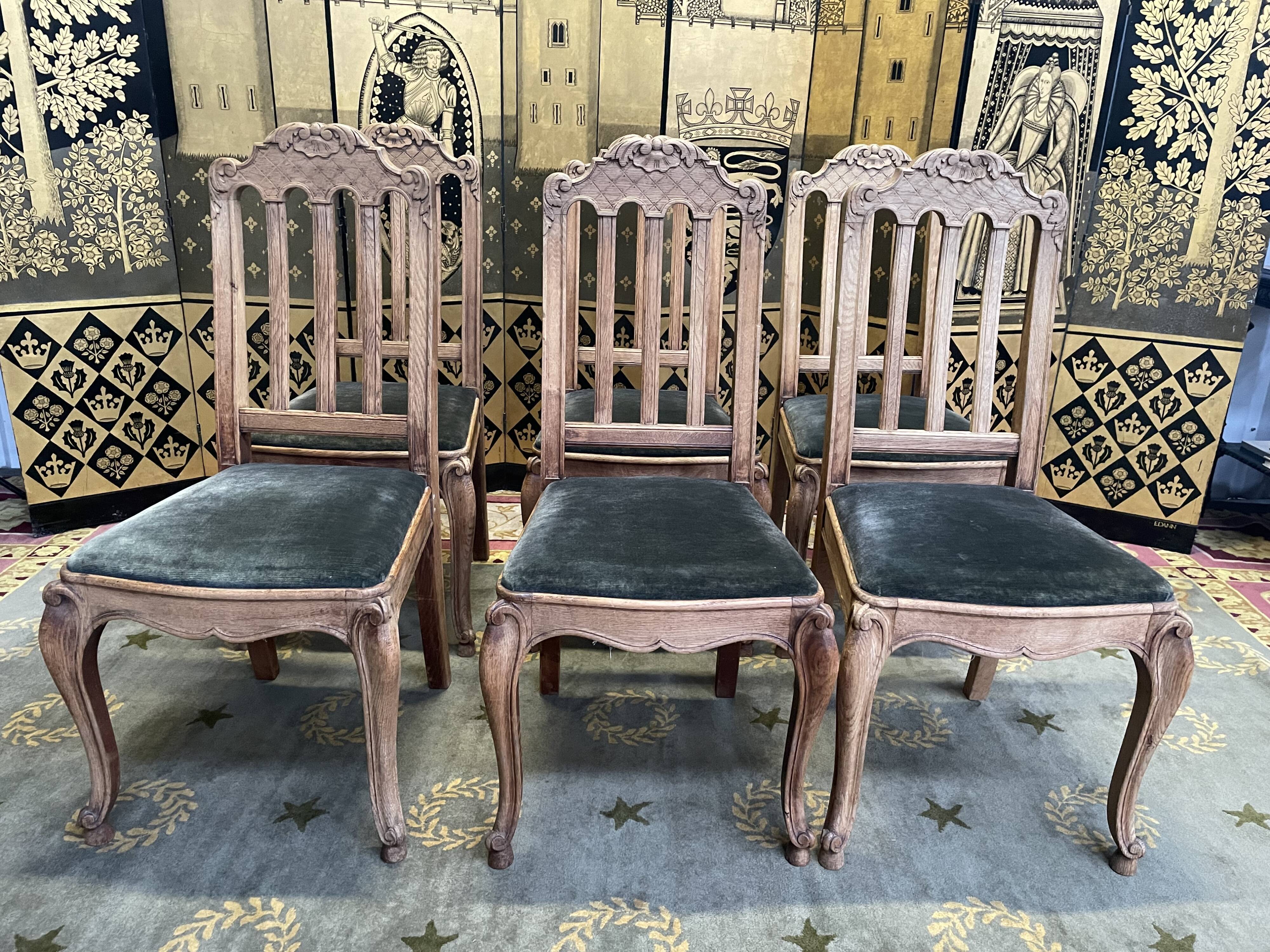 Suite of 6 Louis XV solid oak style chairs
