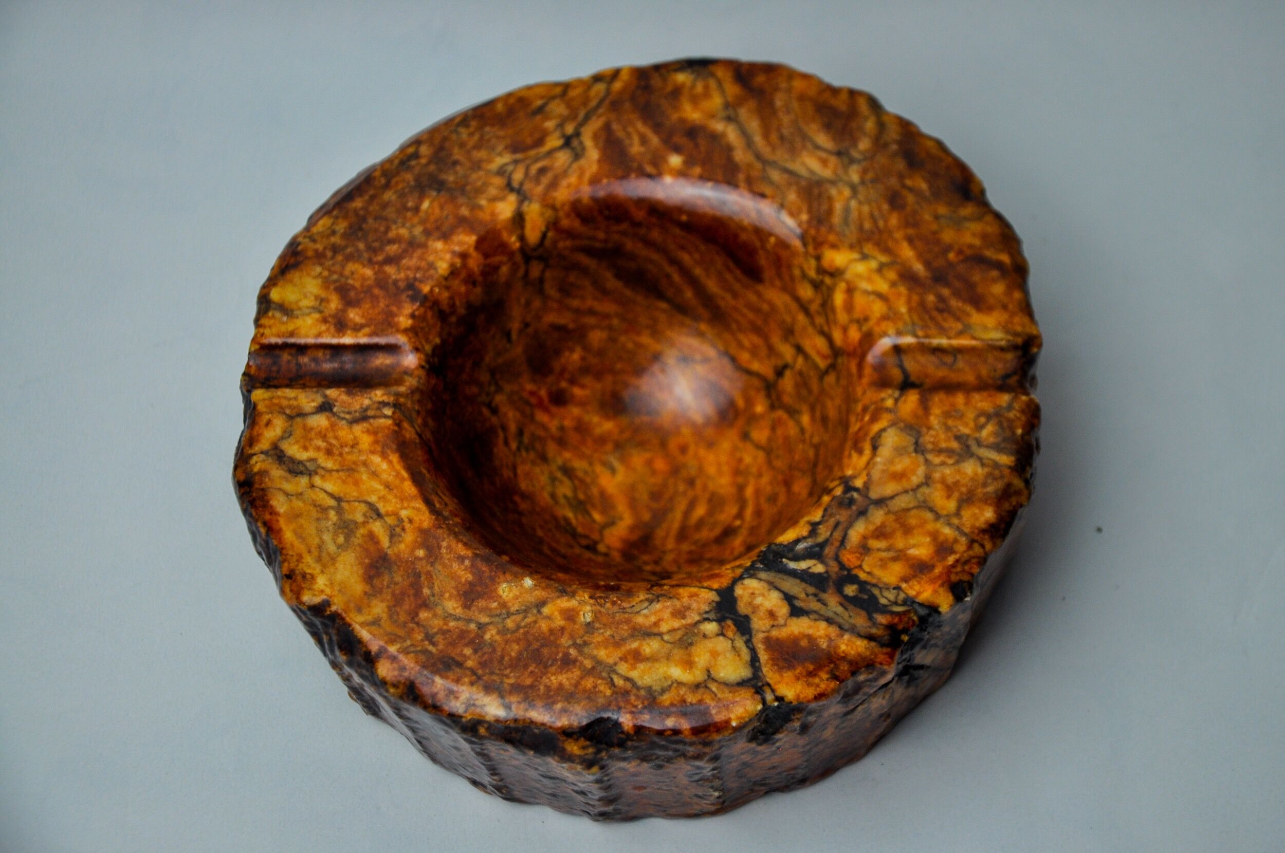 Cendrier en albâtre ocre par Romano Bianchi, Italie, 1970