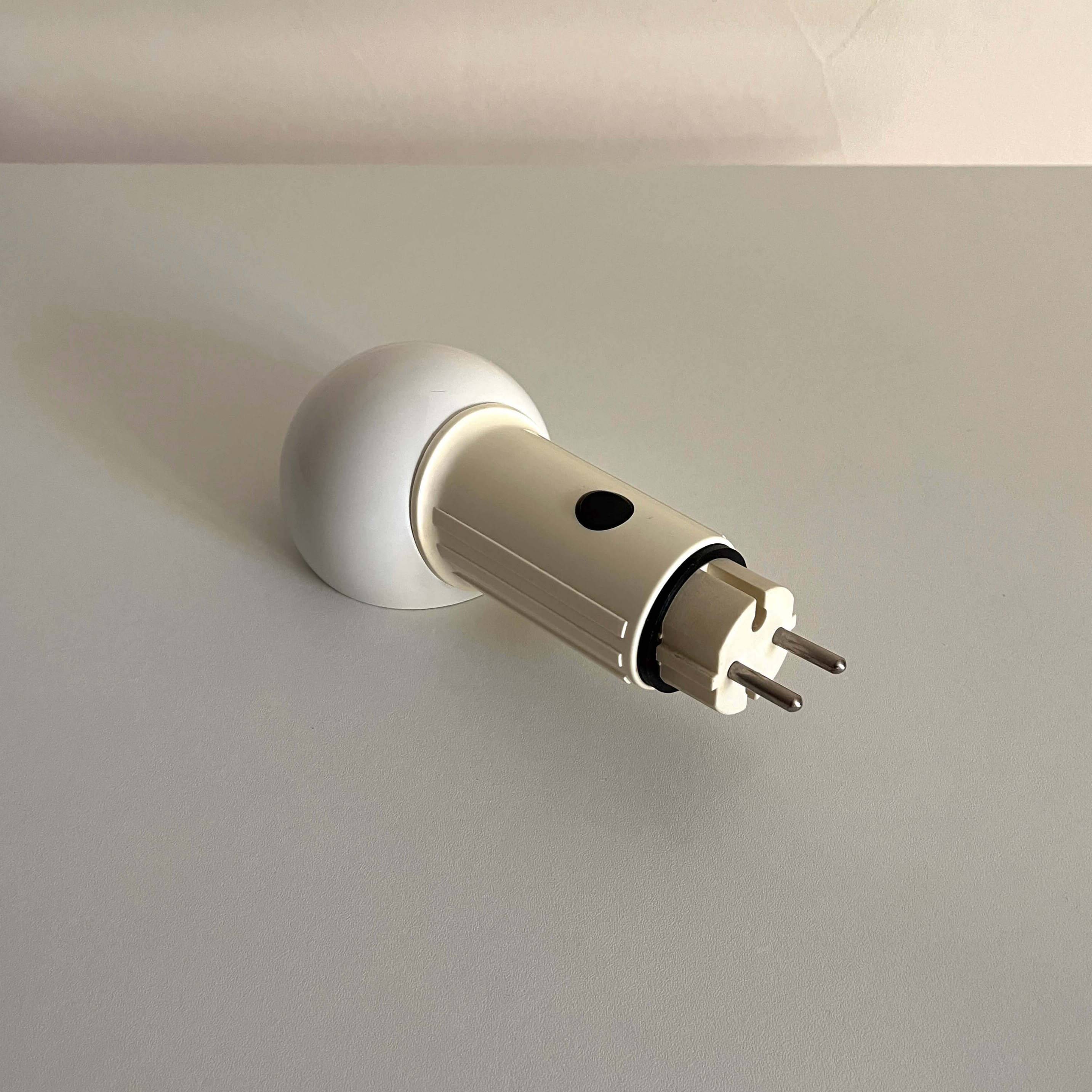 White Vintage Plug-in Lamp