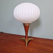 Scandinavian table lamp in teak and frosted white glass, 1960.