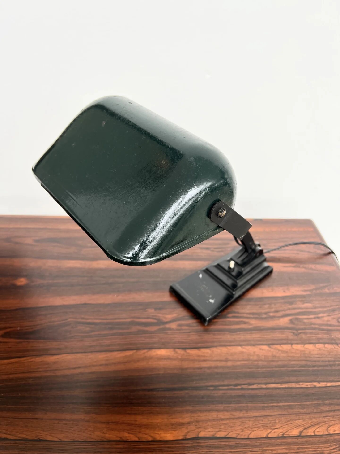 Lampe de bureau articulée ERPE — Vert foncé tout métal, Belgique, années 30-40