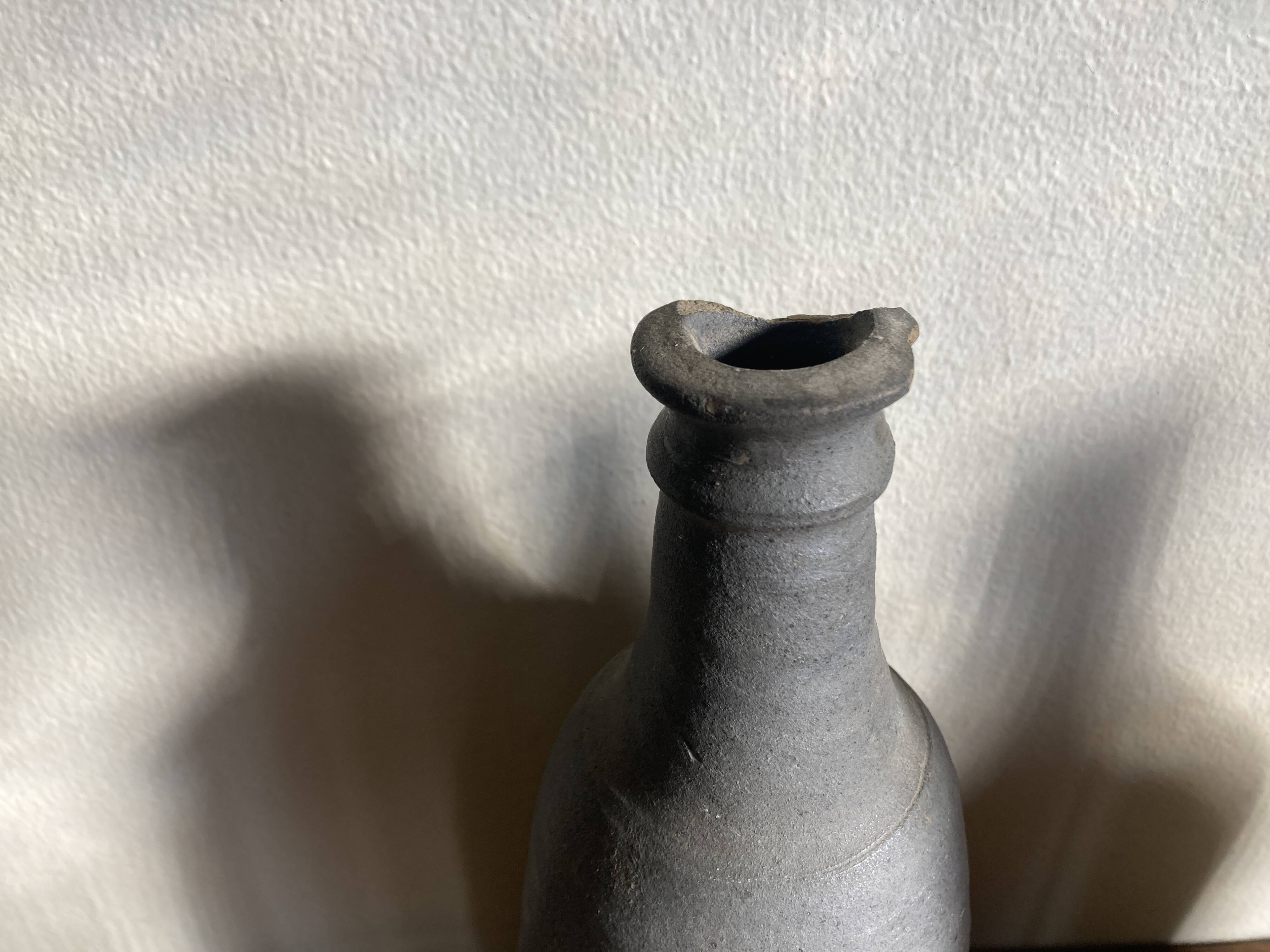 Set de 6 bouteilles de grès et terre cuite 1900-1930