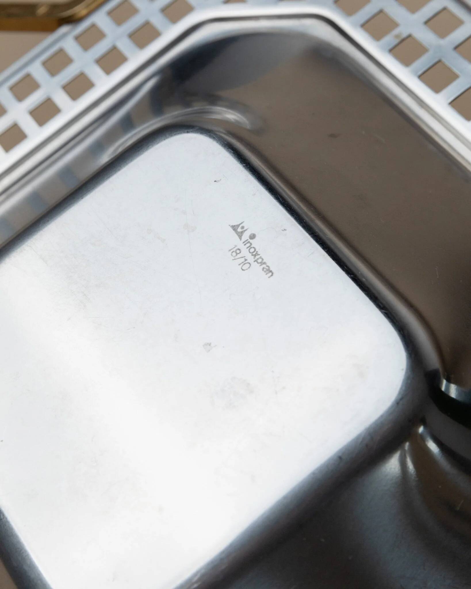 Vintage stainless steel serving tray Inoxpran Orchidea line, silver with gold-plated edge, Italian 1980s design