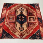 Vintage western turkish rug oriental 115x124 cm