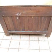 18th-century Louis XV period Parisian commode in walnut.