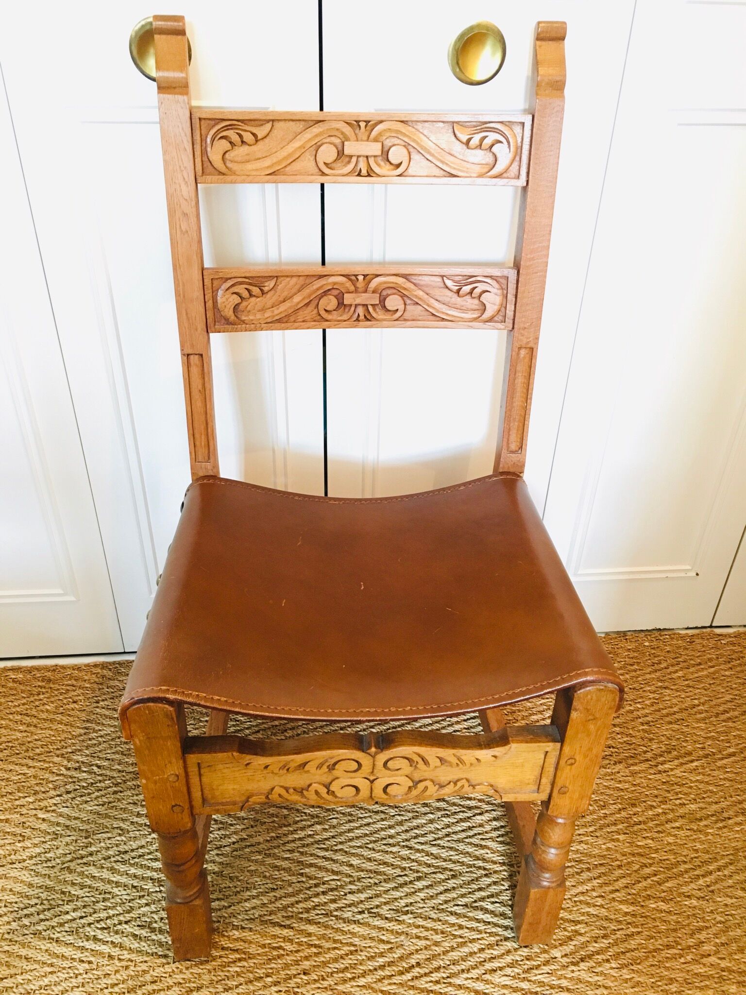 Lot of 4 old wooden and leather chairs