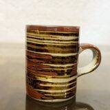 Set of 5 stoneware cups.