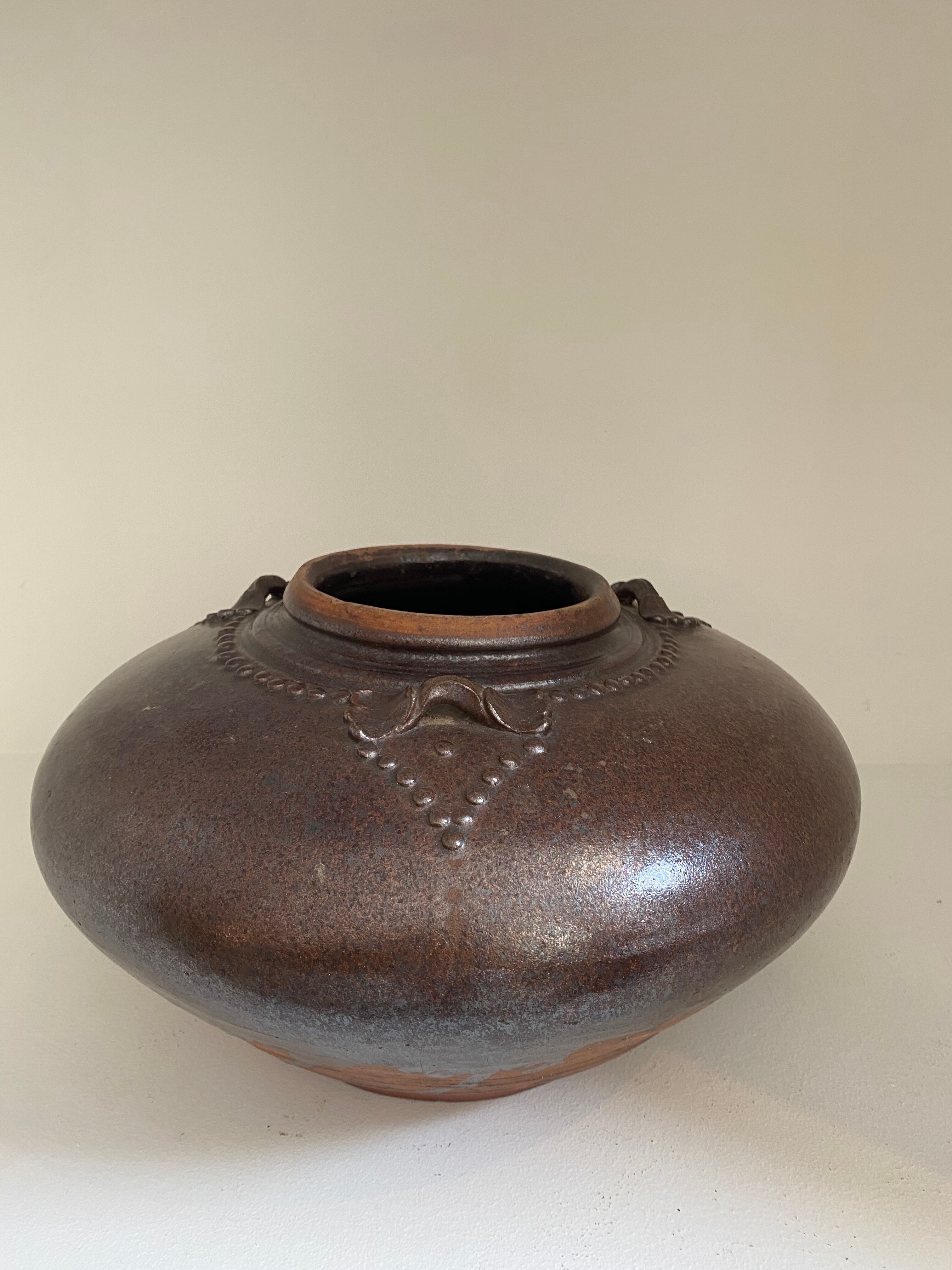 Chinese jar in glazed stoneware, XVII eme