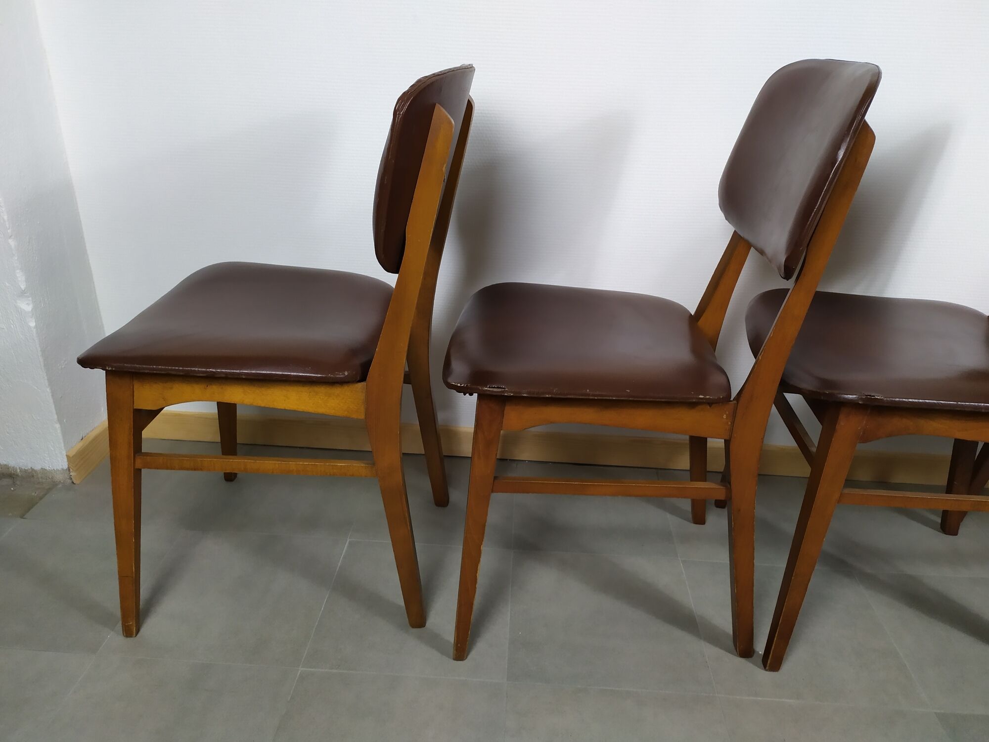 Suite de 6 chaise bois skaï marron brus vintage année 50 - 60