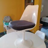 Tulip legs table and chairs