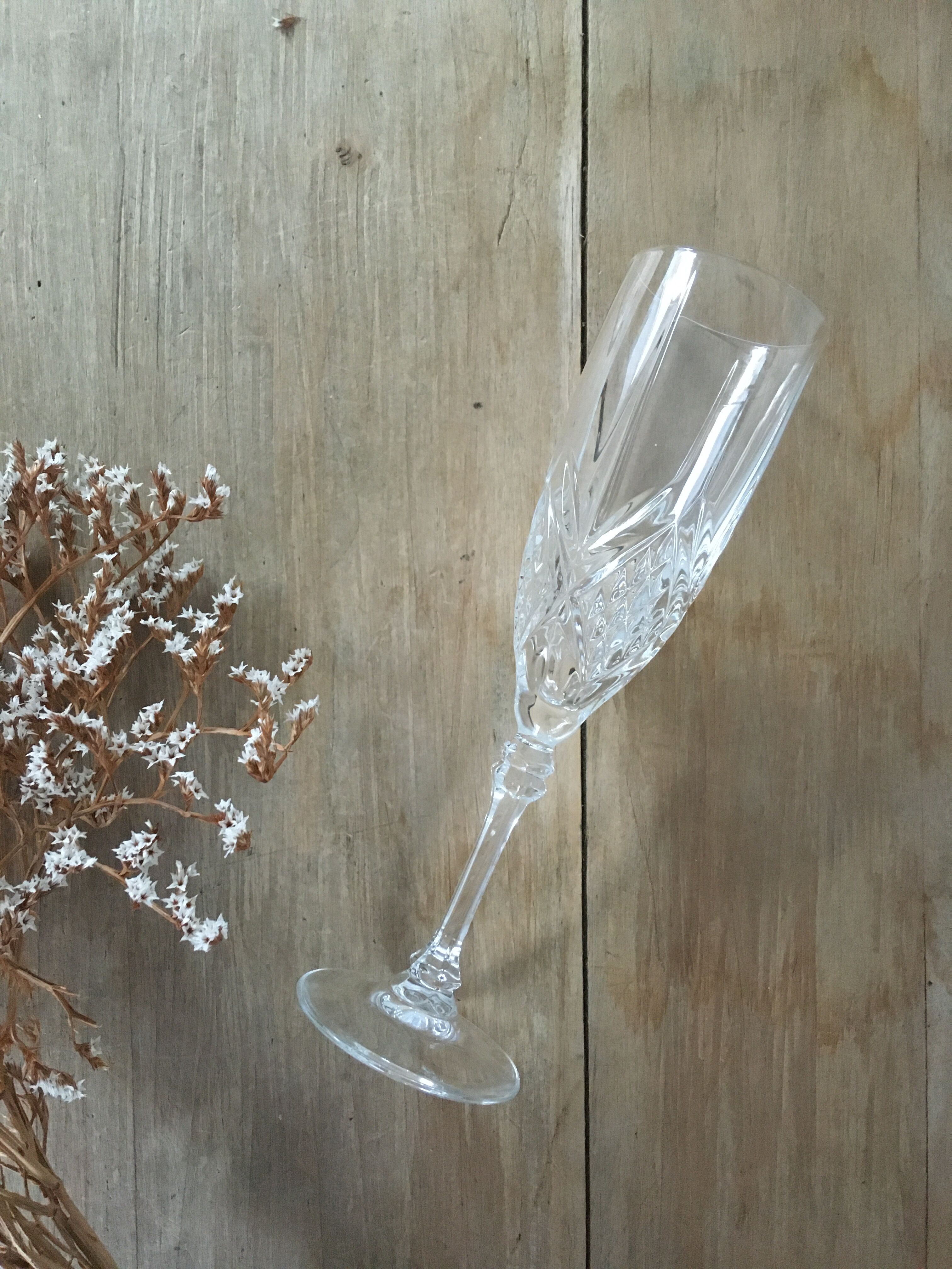 Flûtes à champagne en cristal ciselé