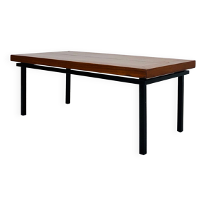 Une table basse hêtre et chene