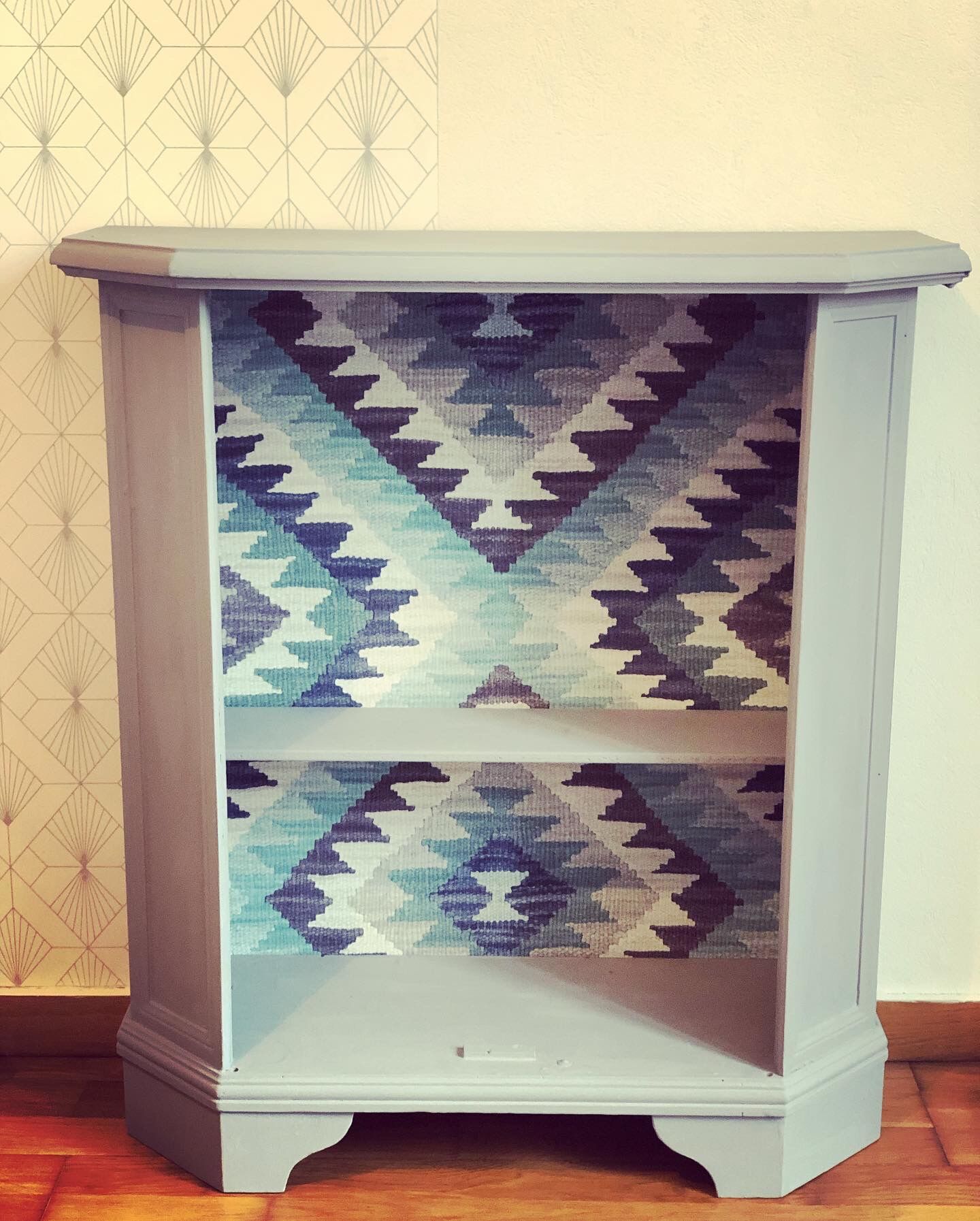 Kilim old shelf restyled