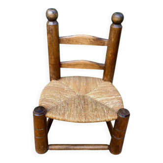 Chaise basse brutaliste