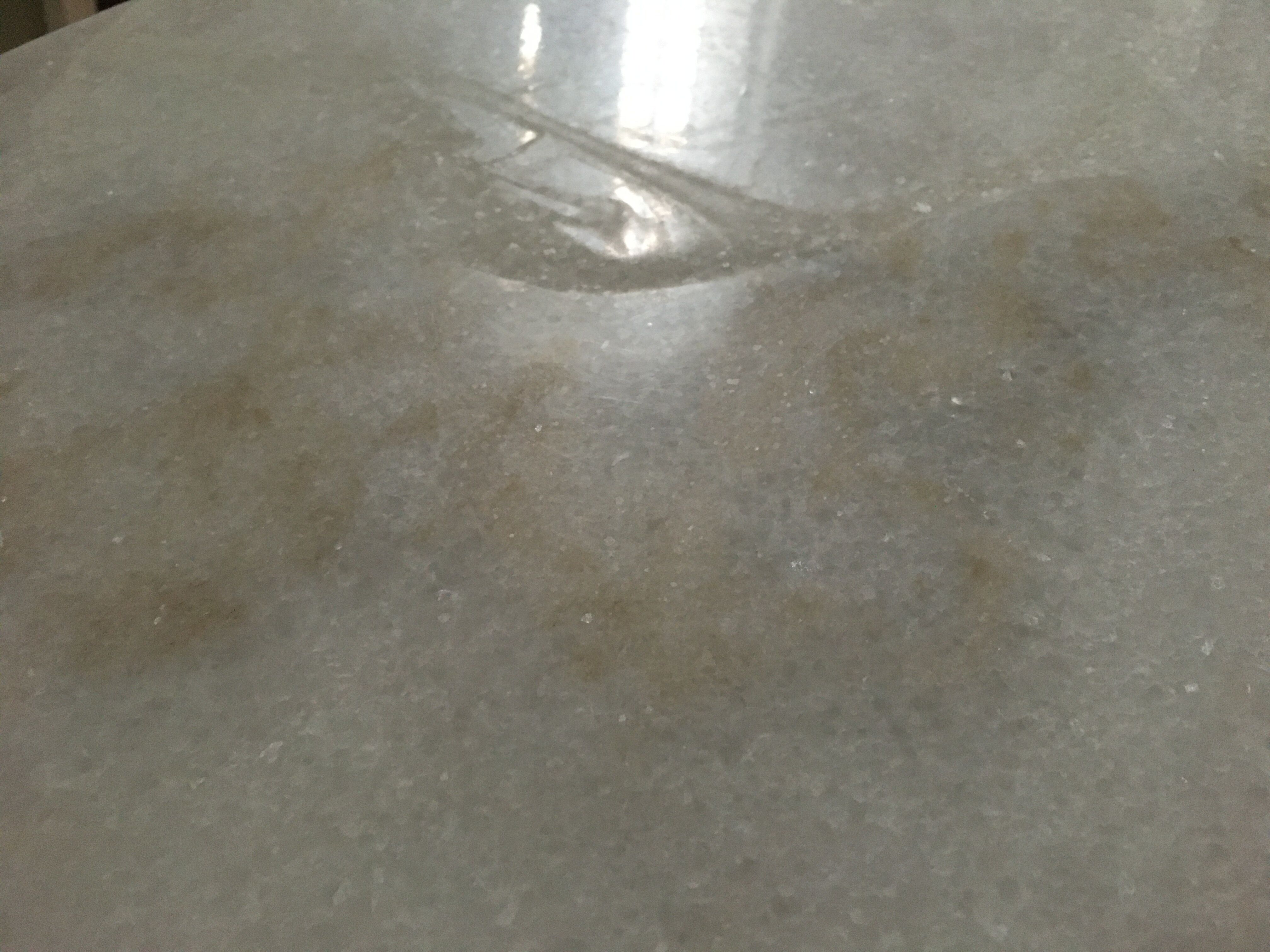 Bistro table in white marble and cast iron