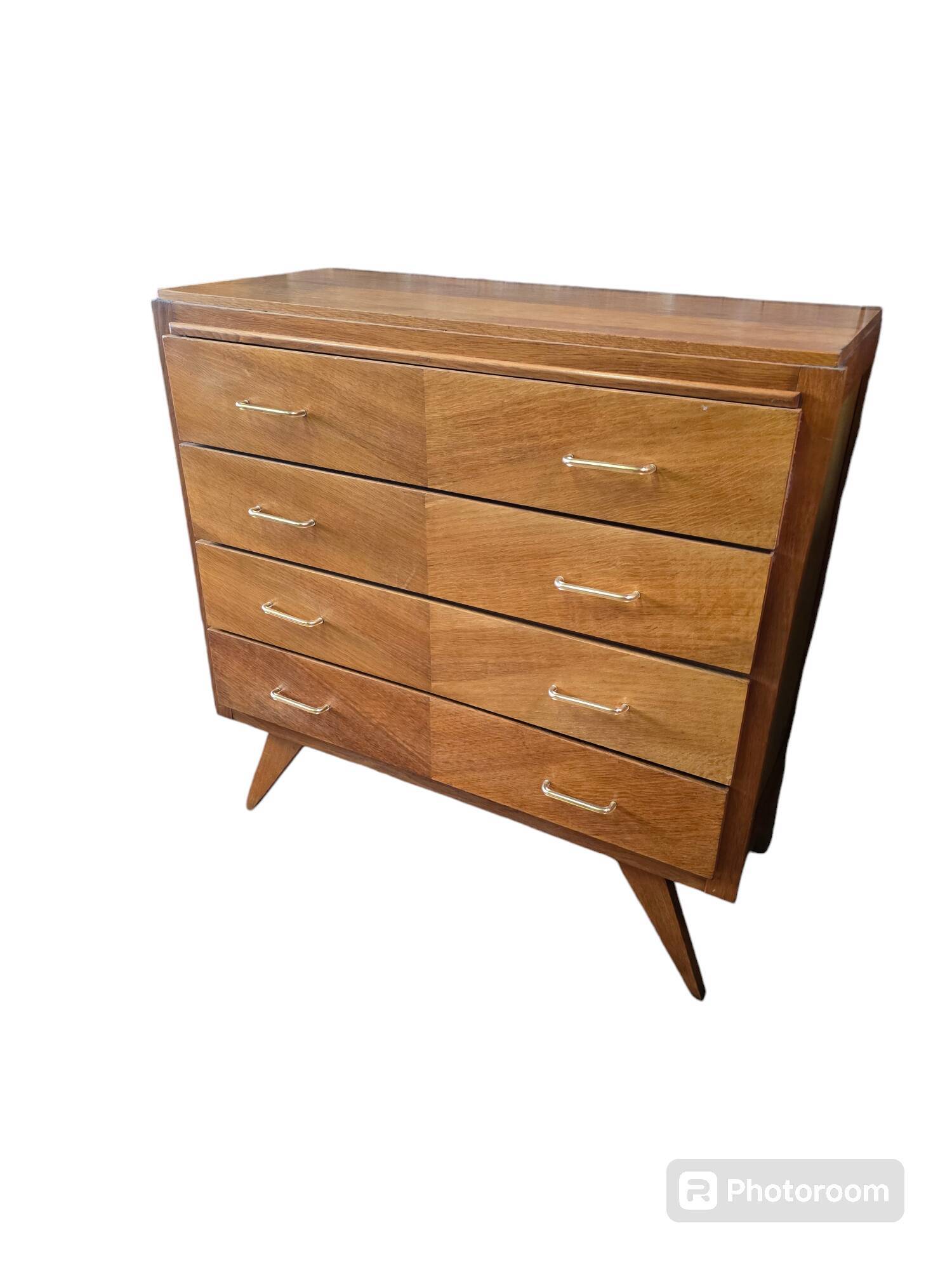 Vintage chest of drawers from the 60s in oak