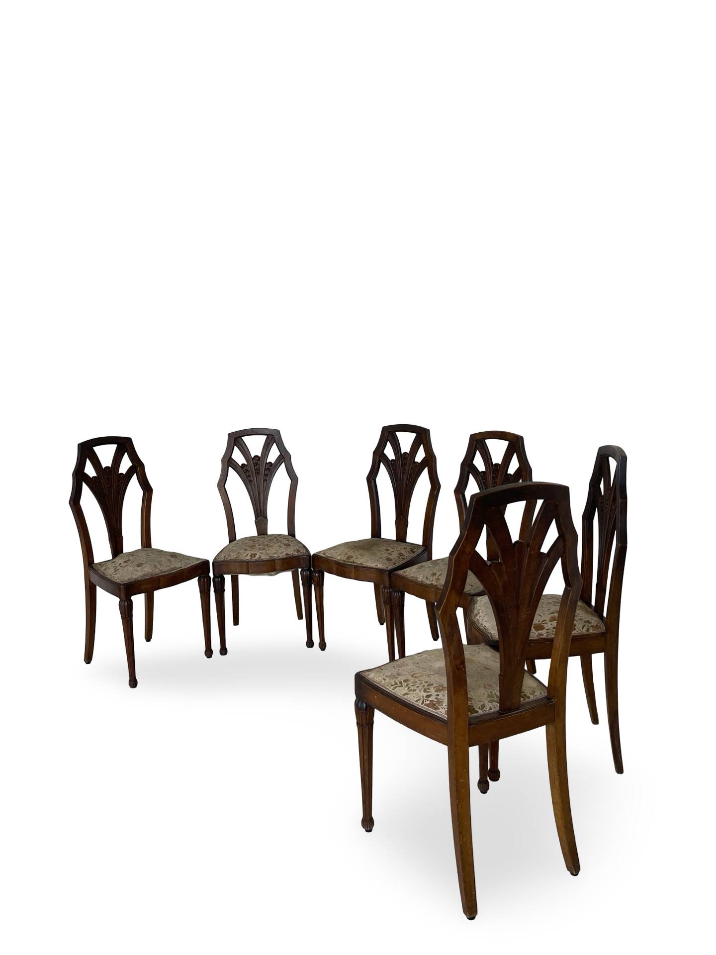 Ensemble de 6 chaises de salle à manger en noyer sculpté Art Déco, années 1920/1930