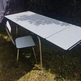 Formica table with extensions