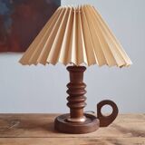 Table lamp in turned wood