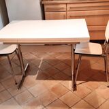 Kitchen table and 2 formica chairs