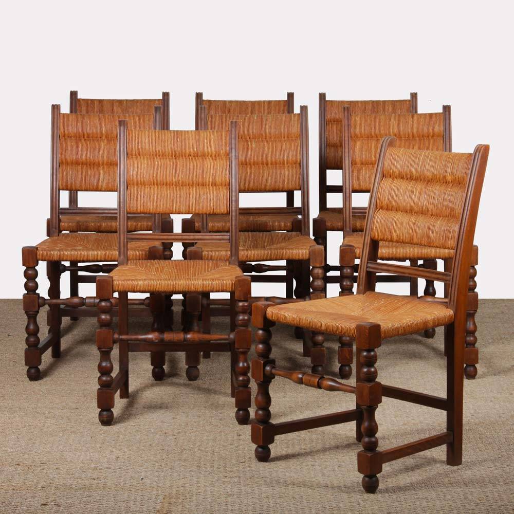 Ensemble de 8 chaises paillées en bois massif, 1940