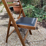 Set of 4 vintage folding chairs