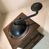Coffee grinding machine