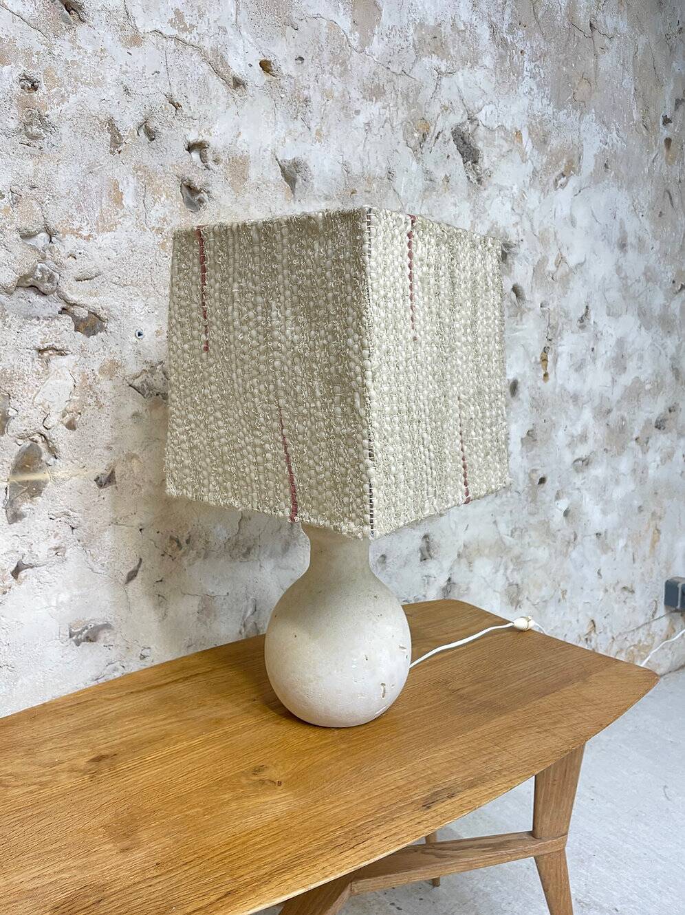 Lampe pierre blanche