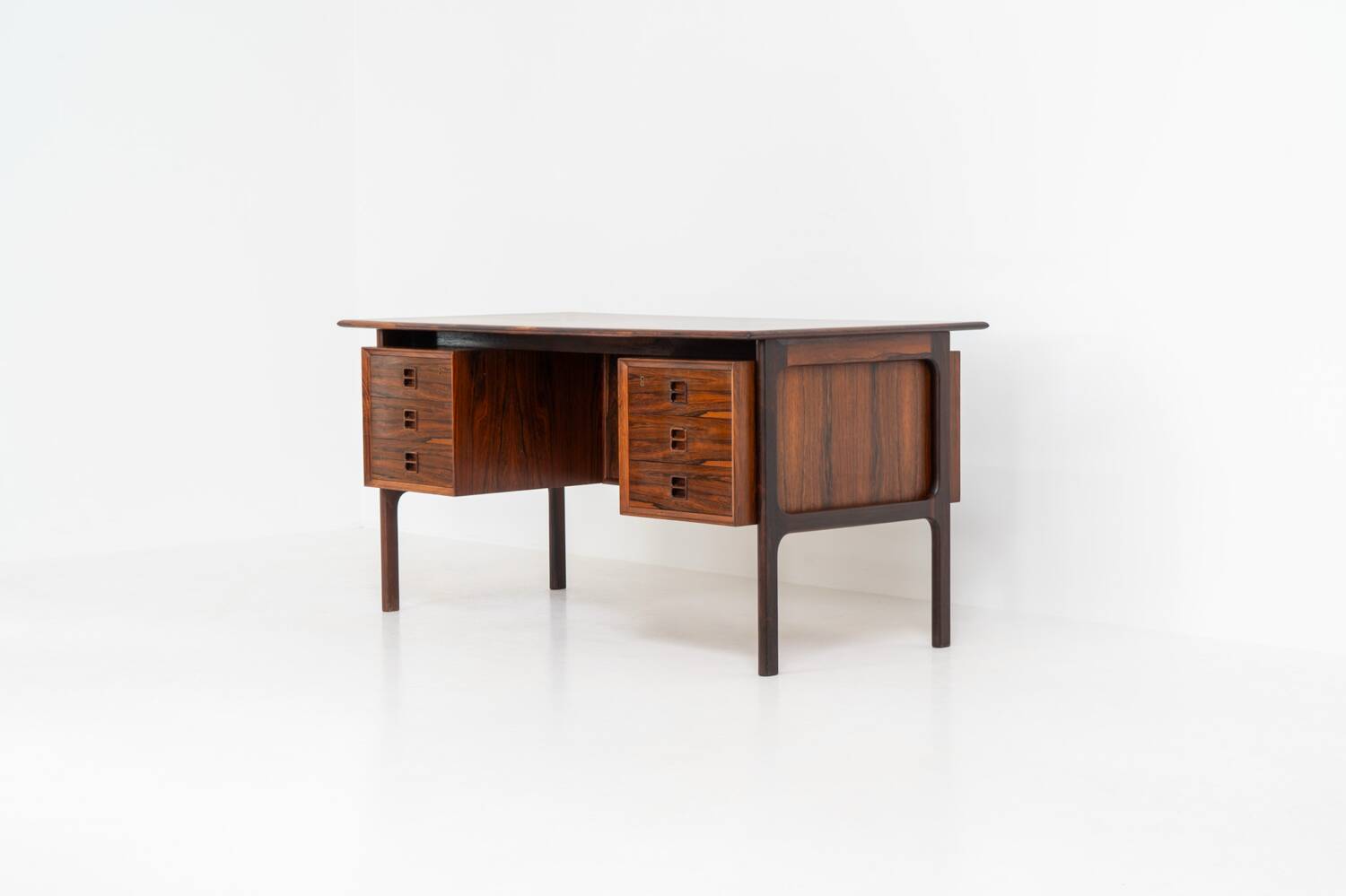 Bureau en palissandre par Edmund Brouer pour Brouer Møbelfabrik