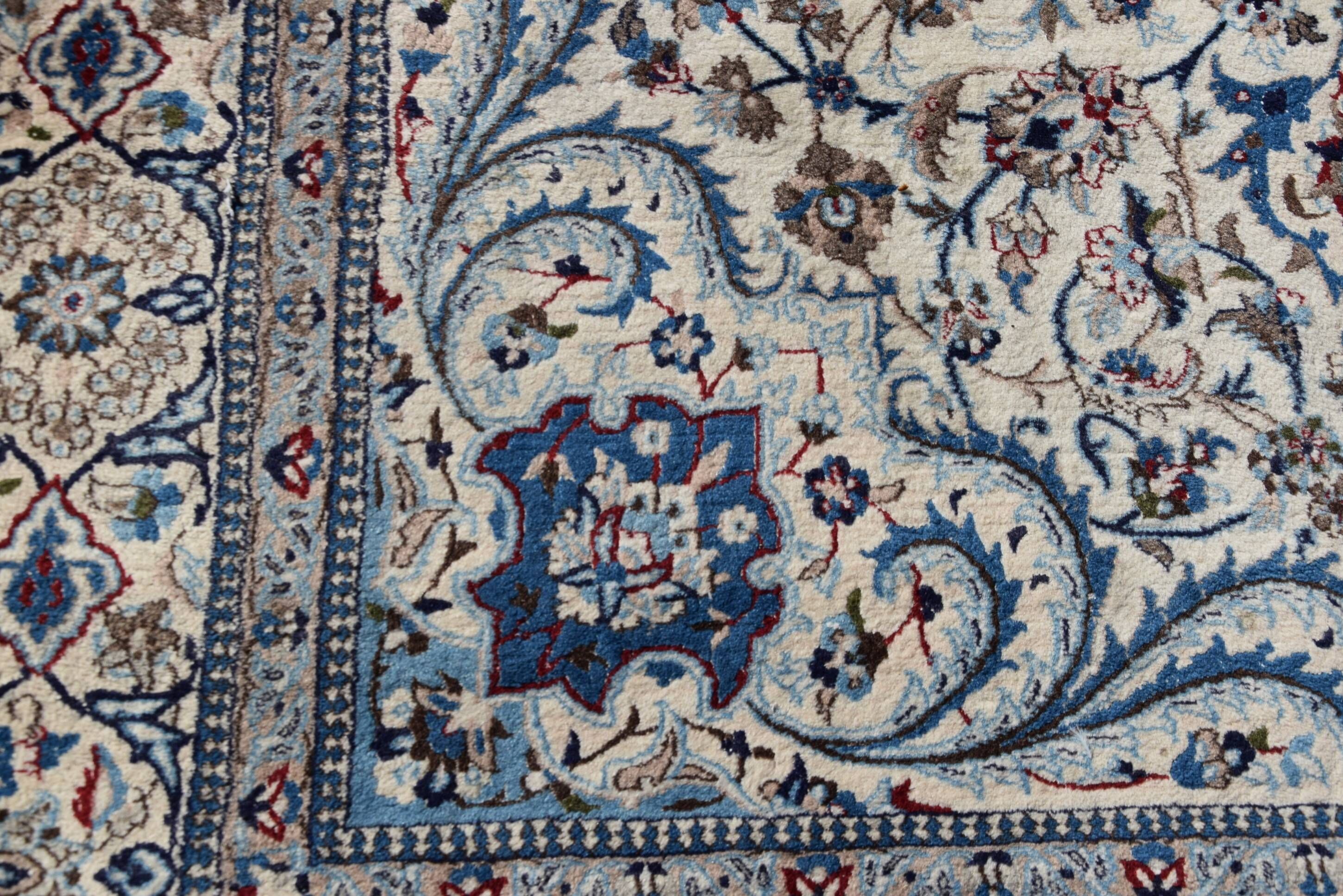 Persian Iran Nain Wool and Silk Oriental Rug: 3.10 X 2.08 Meters
