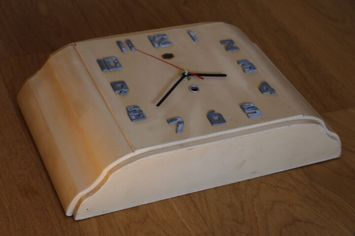 Wall clock large Jura model