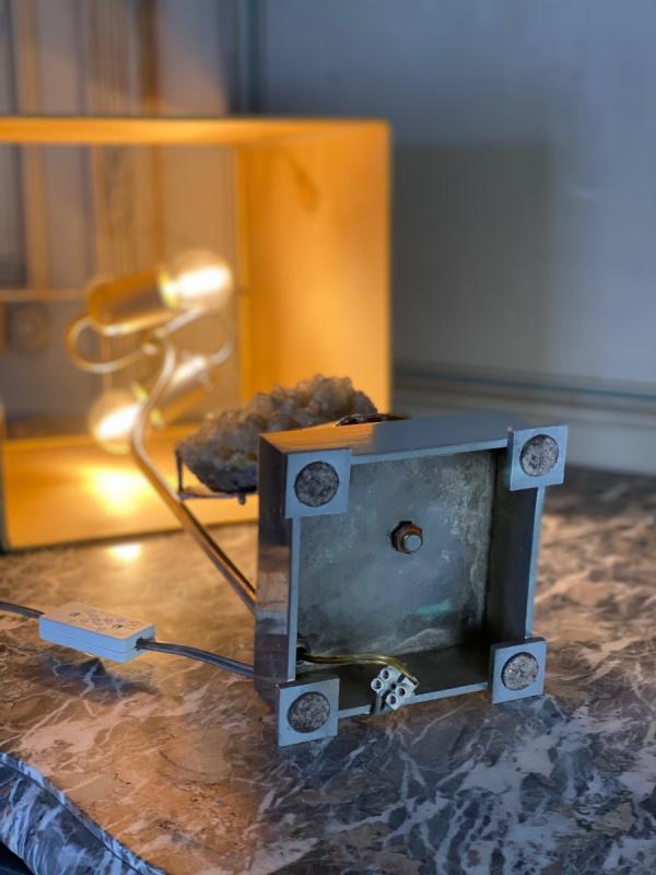 Table lamp, metal and quartz