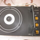 Turns vinyl philips 33 and 45 rpm record