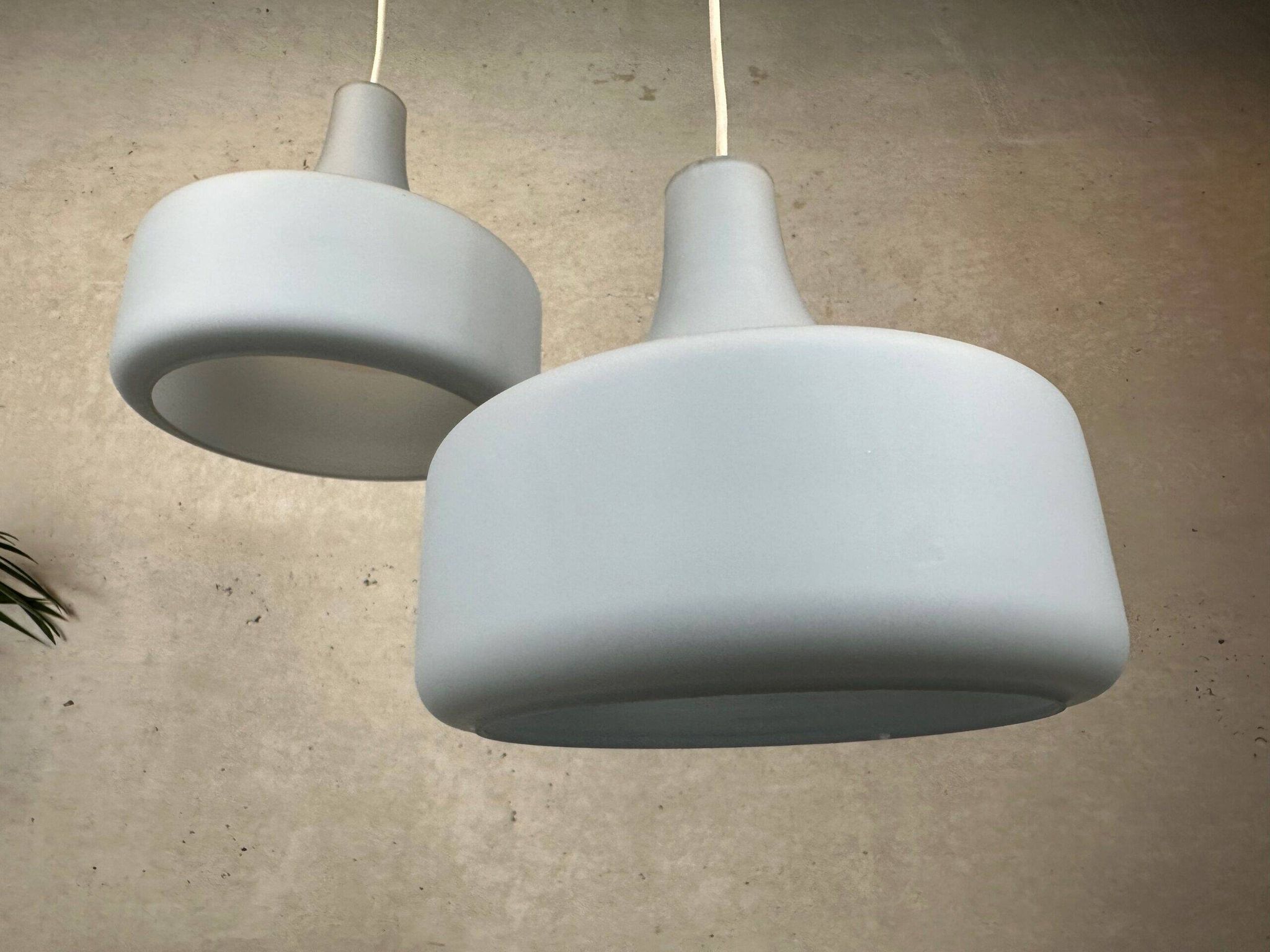 Suspensions opaline vintage – bleu pastel