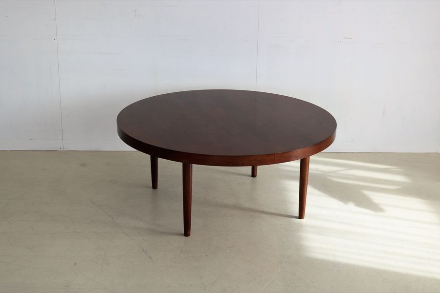Vintage round coffee table