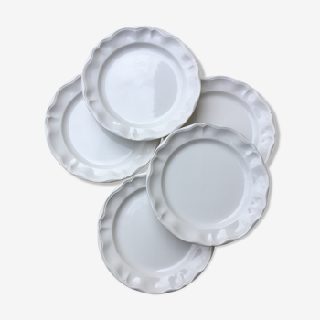 White plates