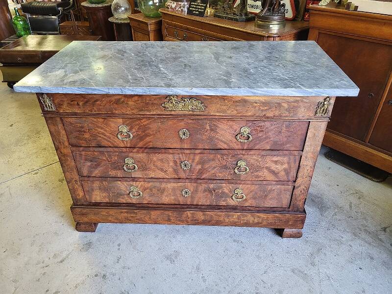 Empire chest of 4 drawers in mahogany from the 19th century