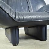 Leolux / vintage "tango" armchair in blue leather / jan armgardt / 1980s netherlands