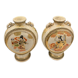 Paire de vases gourde en faïence