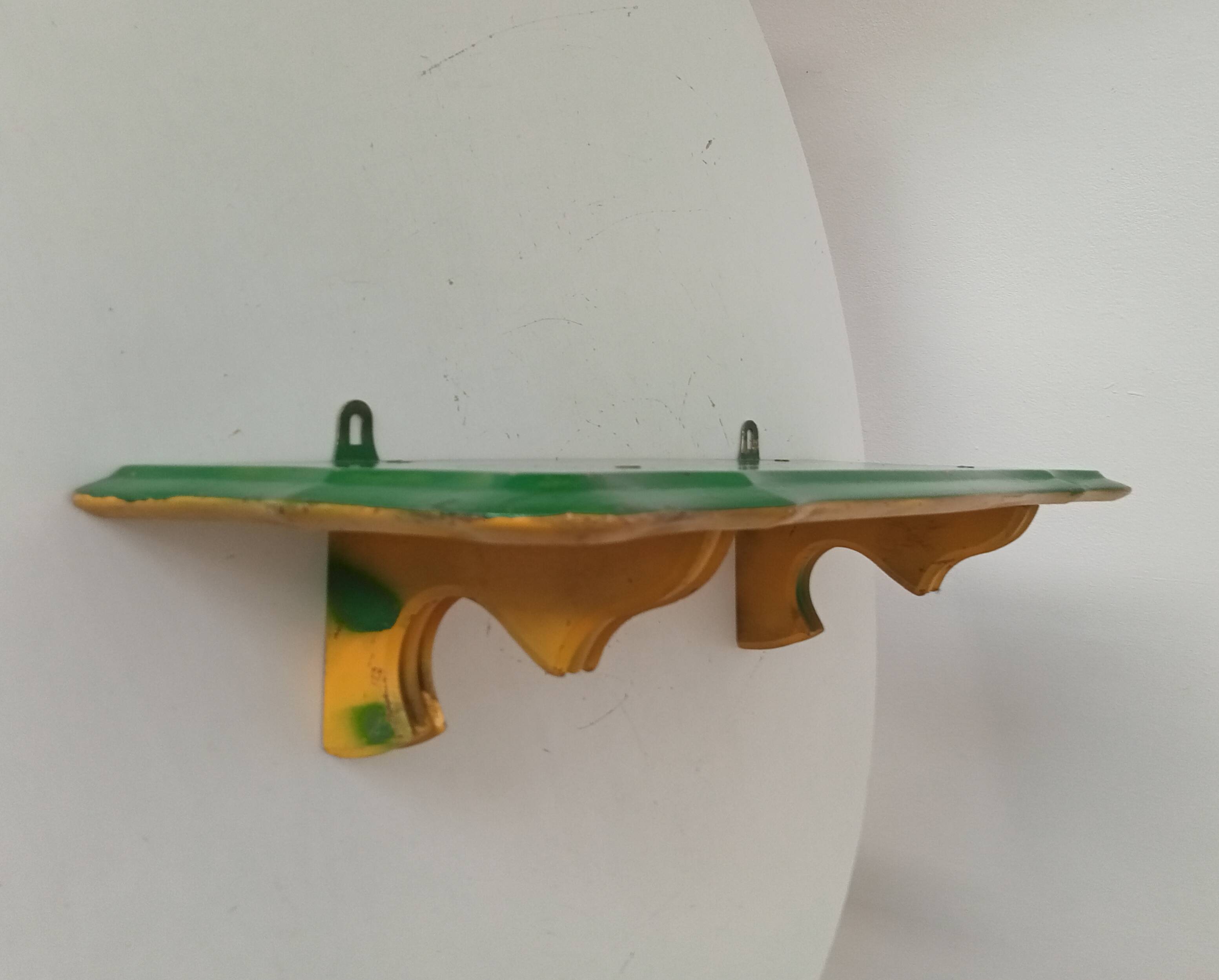 Antique wall shelf in Provençal style