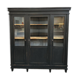 Showcase early 20th century