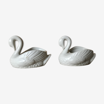 Pair of pots in swan-shaped earthenware