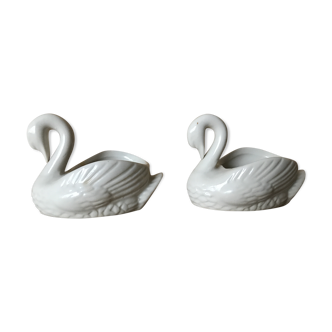 Pair of pots in swan-shaped earthenware